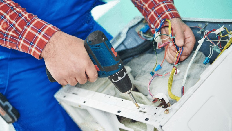Büyükçekmece York York çamaşır makinesi kart tamiri – Su almama arızası orijinal parça ile giderildi. - Teknik servis örneği